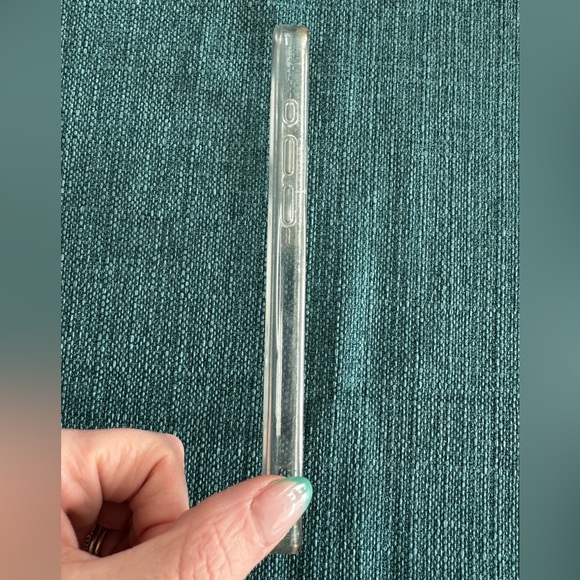 iPhone Pro Max Clear Case with MagSafe - Picture 4 of 5